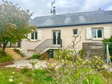 Maison à vendre 6 pièces - 3 chambres à Saumur,secteur Bagneux, vie de plein-pied avec véranda, sous-sol, jardin 