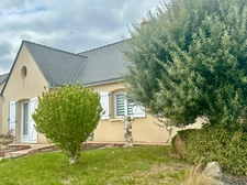 A vendre pavillon familial de plain-pied avec jardin à Distré 49400