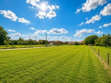 Terrain 1916 m² viabilisé – divisible – à 3 km de Lorraine TGV