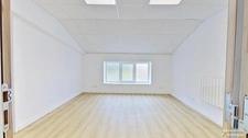 À louer – Local pro 136 m² à METZ – Idéal artisan / stockage / logistique + porte sectionnelle 3x3 m