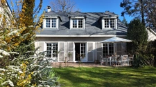Maison familiale de charme avec vue sur le lac – Orléans Sud