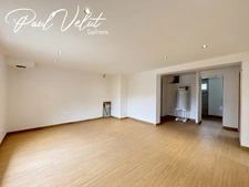 Appartement 3 pièces entièrement rénové – Balcon plein sud – Vue dégagée – Bourg-d’Oisans