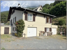 Family house of 235 m² - panoramic view - ALLEMOND (38)