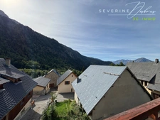 Chalet de caractère à La Villette, Vaujany – Pierre, bois et vue sur les montagnes