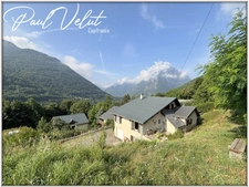 Family house of 235 m² - panoramic view - ALLEMOND (38)