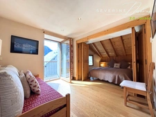 Chalet de caractère à La Villette, Vaujany – Pierre, bois et vue sur les montagnes