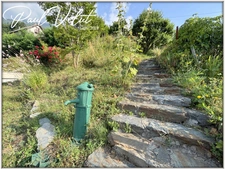 Family house of 235 m² - panoramic view - ALLEMOND (38)