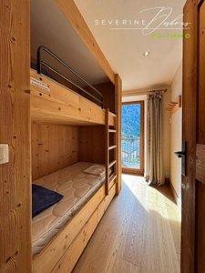 Chalet de caractère à La Villette, Vaujany – Pierre, bois et vue sur les montagnes