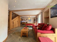Chalet de caractère à La Villette, Vaujany – Pierre, bois et vue sur les montagnes