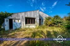 SAINT MARTIN DE RE (17), maison à rénover de 95 m² sur terrain de plus de 730m² en zone UB