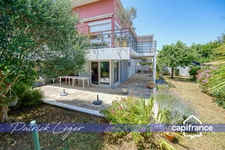 Rare ! Appartement T3 avec grand jardin à usage privatif – La Rochelle. Parking.