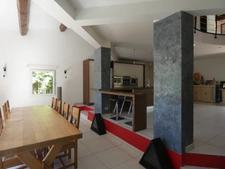 ARCHITECT-DESIGNED VILLA WITH PANORAMIC VIEWS AND HIGH-END AMENITIES