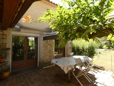 Villa T6 sur 2500 m2 de terrain.