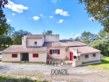 VILLA VACQUIÈRES VUE PANORAMIQUE