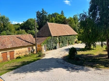 Property for sale: Group accommodation with a house