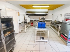 Property for sale: Group accommodation with a house