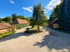 Property for sale: Group accommodation with a house
