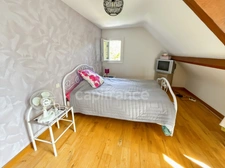 Property for sale: Group accommodation with a house