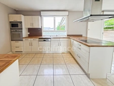 NEUVILLE SUR SARTHE (72) Maison sur sous sol 3 chambres 1500 m2