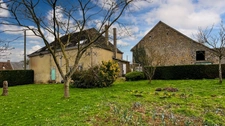 PIACÉ 72 Maison à vendre 5 chambres et de nombreuses dépendances 