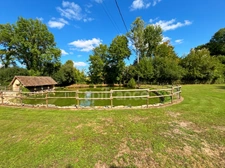 Property for sale: Group accommodation with a house
