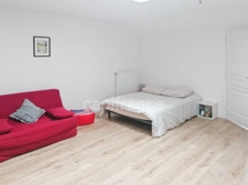 BONNÉTABLE Maison de ville rénovée à vendre 4 chambres RARE