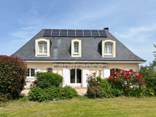 YVRE L'EVEQUE (72) côté Prémartine Maison sur sous sol 4 chambres et un bureau sur 6 800 m2