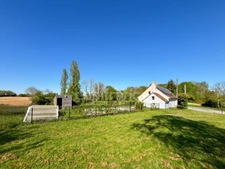MARESCHE (72) à vendre longère 4 chambres sur 7300 m2