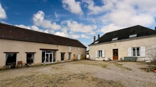 PIACÉ 72 Maison à vendre 5 chambres et de nombreuses dépendances 