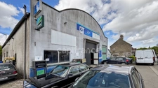A VENDRE GARAGE AUTOMOBILE  SAINT REMY DU VAL (72)