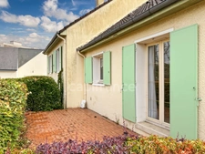Maison à vendre vieux bourg ALLONNES (72) maison sur sous sol 3 chambres