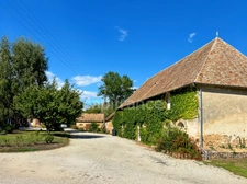 Property for sale: Group accommodation with a house