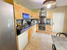 Property for sale: Group accommodation with a house