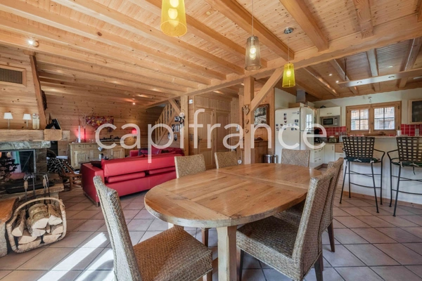 Chalet de caractère, proche du centre du village LES CONTAMINES MONTJOIE (74)
