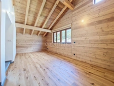 Les Contamines-Montjoie – Appartement 4 pièces 86 m² + mezzanines 13 m² dans ferme authentique rénovée, à deux pas du télécabine