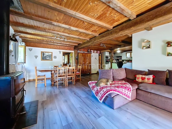Maison du pays avec combles aménageables à SAINT GERVAIS LES BAINS (74)