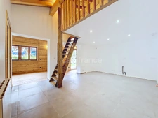 Les Contamines-Montjoie – Appartement 4 pièces 86 m² + mezzanines 13 m² dans ferme authentique rénovée, à deux pas du télécabine