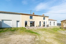Maison à vendre 5 pièces LA REGRIPPIERE (44)