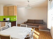 Appartement de 3 pièces meublé à louer dans une résidence sécurisée, campagne et place de parking
