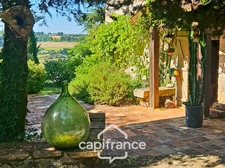 Domaine de charme, 4 hectares, 470 m² habitable, 20 couchages, roulotte, piscine, parc avec arbres centenaires