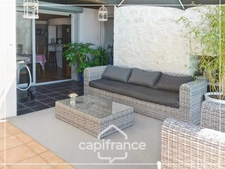 Maison d'architecte en pierre 200m², vue dégagée plein sud, piscine,lumineuse ,commodités à pied, 25min Agen, 20 min Golfech