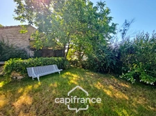 Domaine d’exception de 1,7 hectare – 470 m² habitables – Jusqu’à 20 couchages – Roulotte aménagée – Piscine – Parc arboré aux arbres centenaires
