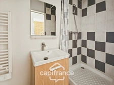 Studio meuble, proche gare, fac ifps, bus de ville