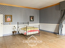 Ancien hôtel particulier de 7 Chambres avec terrasse toit, jardin, salle de cinéma, salle de théâtre, divers salons