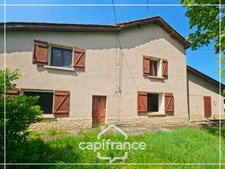 Maison en pierre à rénover, dépendances, terrain 5000m² avec puit, sans vis à vis