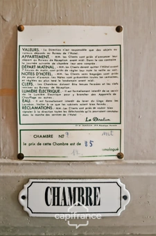 Ancien hôtel particulier de 7 Chambres avec terrasse toit, jardin, salle de cinéma, salle de théâtre, divers salons