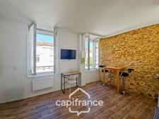 Studio meuble, proche gare, fac ifps, bus de ville