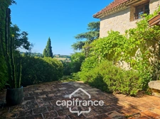Domaine d’exception de 1,7 hectare – 470 m² habitables – Jusqu’à 20 couchages – Roulotte aménagée – Piscine – Parc arboré aux arbres centenaires