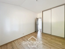 Maison récente 3 chambres avec suite parentale, garage et jardin de 841 m² aux portes d’Agen