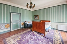 Ancien hôtel particulier de 7 Chambres avec terrasse toit, jardin, salle de cinéma, salle de théâtre, divers salons